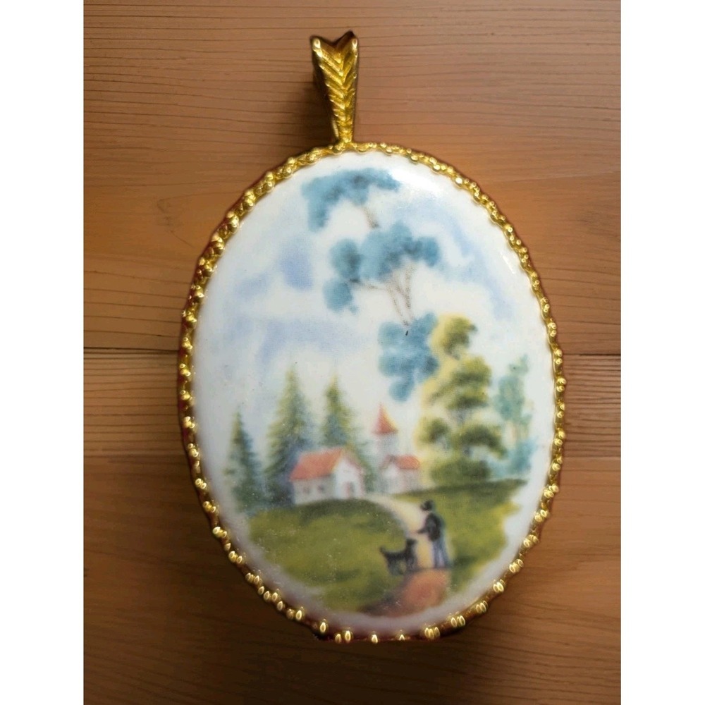 Kaiser Porcelain Pendant West Germany Crown Mark Gold‎ Tone Frame